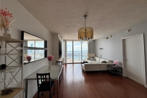 Copropriété à louer à Miami, Floride: 1 chambre, 73.49 m2 № 2407644 - photo 6