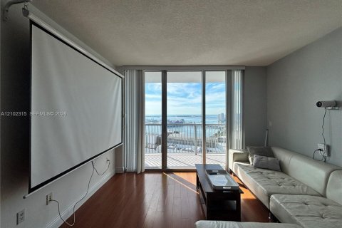 Copropriété à louer à Miami, Floride: 1 chambre, 73.49 m2 № 2407644 - photo 4