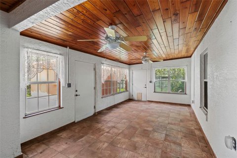 Casa en venta en Grand Island, Florida, 3 dormitorios, 278.15 m2 № 1333922 - foto 30