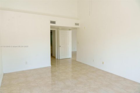 Condo in Dania Beach, Florida, 2 bedrooms  № 1967176 - photo 6
