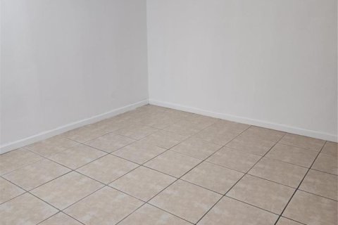 Condo in Weston, Florida, 2 bedrooms  № 2250960 - photo 6