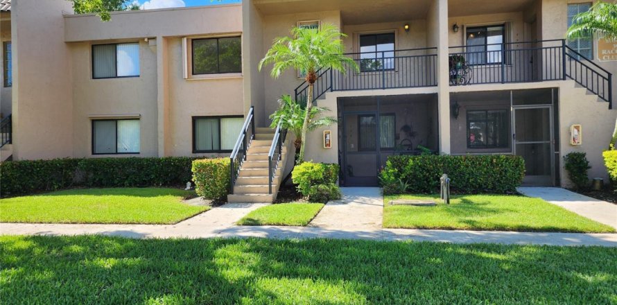 Condo in Weston, Florida, 2 bedrooms  № 2250960