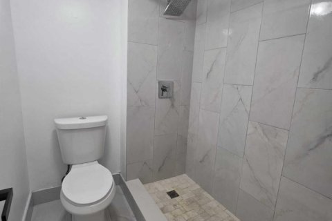 Condo in Weston, Florida, 2 bedrooms  № 2250960 - photo 20