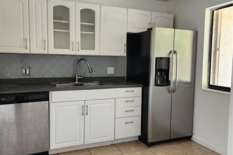 Condo in Weston, Florida, 2 bedrooms  № 2250960 - photo 4