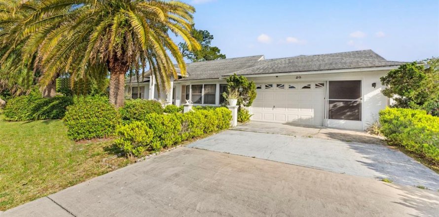 House in Palm Coast, Florida 2 bedrooms, 136.75 sq.m. № 1717766