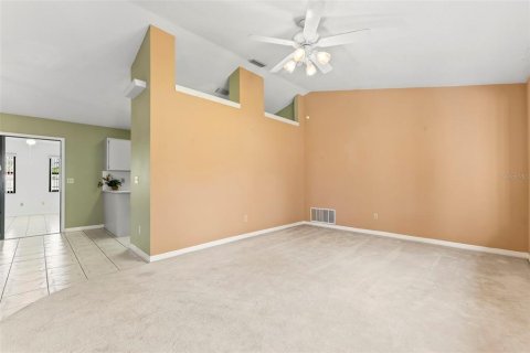 House in Palm Coast, Florida 2 bedrooms, 136.75 sq.m. № 1717766 - photo 7