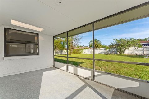 House in Palm Coast, Florida 2 bedrooms, 136.75 sq.m. № 1717766 - photo 23