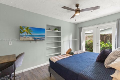 House in Wilton Manors, Florida 4 bedrooms, 178 sq.m. № 2072907 - photo 20