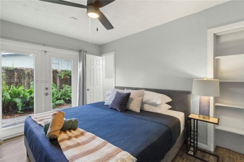 House in Wilton Manors, Florida 4 bedrooms, 178 sq.m. № 2072907 - photo 19