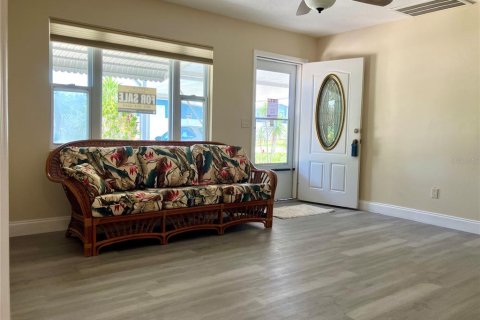 Casa en venta en Hudson, Florida, 2 dormitorios, 65.03 m2 № 1679154 - foto 11