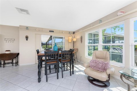House in Rotonda, Florida 3 bedrooms, 158.96 sq.m. № 1755458 - photo 23