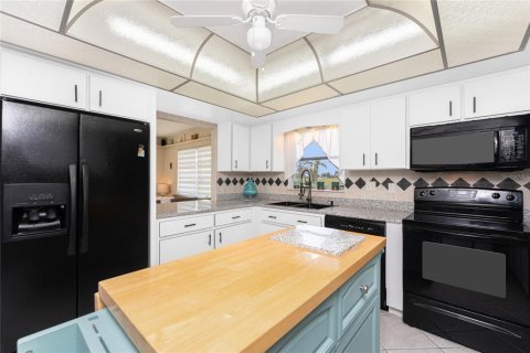 House in Rotonda, Florida 3 bedrooms, 158.96 sq.m. № 1755458 - photo 15