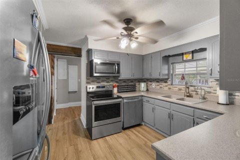 Casa en venta en Crescent City, Florida, 4 dormitorios, 179.12 m2 № 2383624 - foto 15