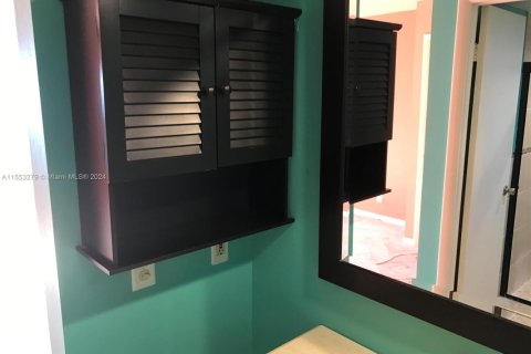 Condo in Davie, Florida, 3 bedrooms  № 1865103 - photo 15