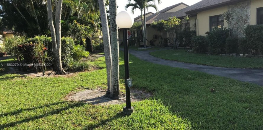 Condo in Davie, Florida, 3 bedrooms  № 1865103