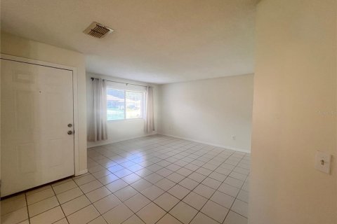 Casa en alquiler en Palm Coast, Florida, 3 dormitorios, 108.6 m2 № 2209339 - foto 3