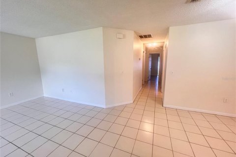 Casa en alquiler en Palm Coast, Florida, 3 dormitorios, 108.6 m2 № 2209339 - foto 2