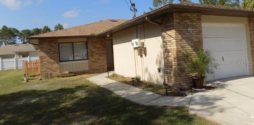 Casa en Palm Coast, Florida 3 dormitorios, 108.6 m2 № 2209339