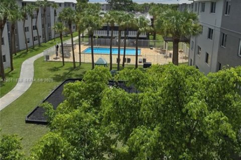 Studio in Cutler Bay, Florida № 2074872