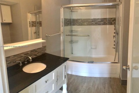 Copropriété à louer à Oakland Park, Floride: 2 chambres, 116.69 m2 № 1973763 - photo 10