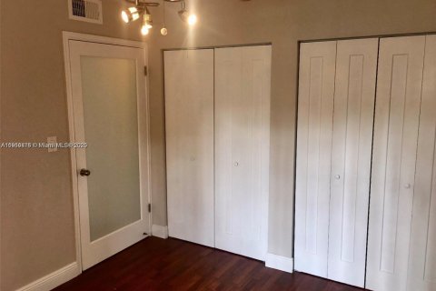 Copropriété à louer à Oakland Park, Floride: 2 chambres, 116.69 m2 № 1973763 - photo 12