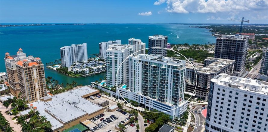 Condo à Sarasota, Floride, 2 chambres  № 2224423