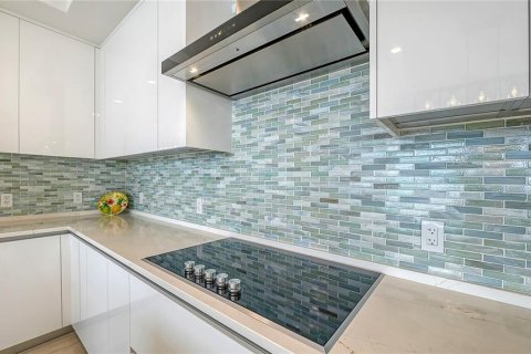 Copropriété à vendre à Sarasota, Floride: 2 chambres, 146.6 m2 № 2224423 - photo 8