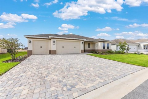 Casa en venta en Ocala, Florida, 3 dormitorios, 266.63 m2 № 1901906 - foto 2
