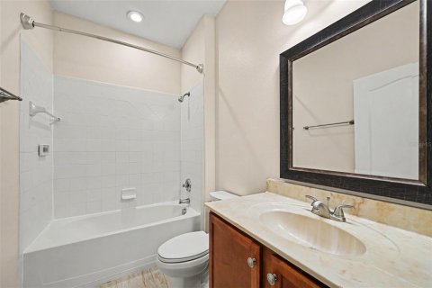 Townhouse in Riverview, Florida 2 bedrooms, 143.26 sq.m. № 2390964 - photo 25