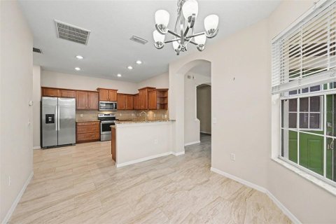 Townhouse in Riverview, Florida 2 bedrooms, 143.26 sq.m. № 2390964 - photo 13