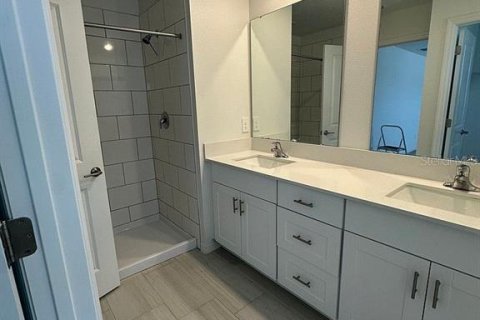 Снять в аренду виллу или дом в Плант-Сити, Флорида 11 комнат, 242.85м2, № 2097256 - фото 4
