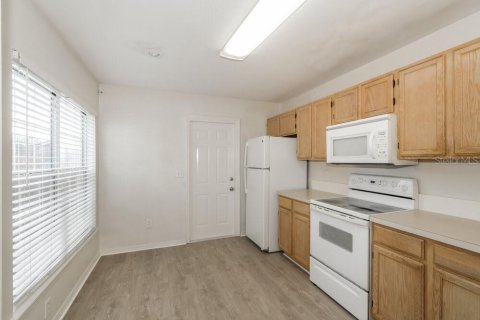 Villa ou maison à louer à Tampa, Floride: 3 chambres, 127.93 m2 № 2100390 - photo 7
