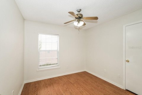 Villa ou maison à louer à Tampa, Floride: 3 chambres, 127.93 m2 № 2100390 - photo 14