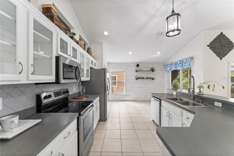 Villa ou maison à vendre à Holiday, Floride: 3 chambres, 163.32 m2 № 1913748 - photo 14