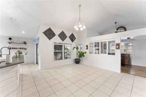 Villa ou maison à vendre à Holiday, Floride: 3 chambres, 163.32 m2 № 1913748 - photo 9