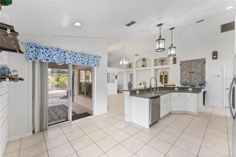 Villa ou maison à vendre à Holiday, Floride: 3 chambres, 163.32 m2 № 1913748 - photo 12