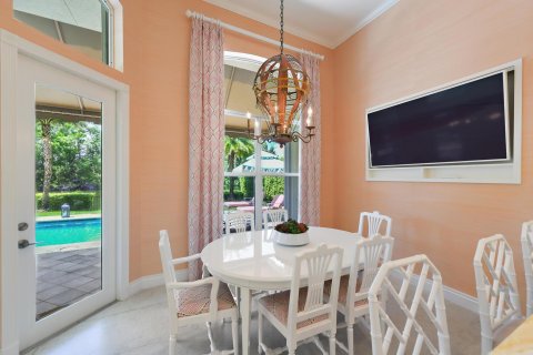 House in Wellington, Florida 4 bedrooms, 301.47 sq.m. № 2158338 - photo 14