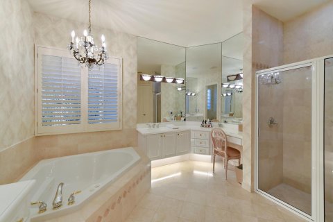 House in Wellington, Florida 4 bedrooms, 301.47 sq.m. № 2158338 - photo 19