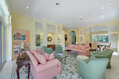 House in Wellington, Florida 4 bedrooms, 301.47 sq.m. № 2158338 - photo 10