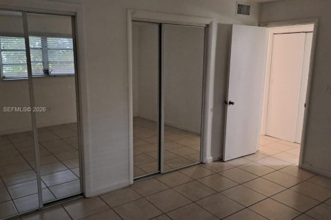 Copropriété à vendre à Dania Beach, Floride: 1 chambre, 65.03 m2 № 2038474 - photo 2