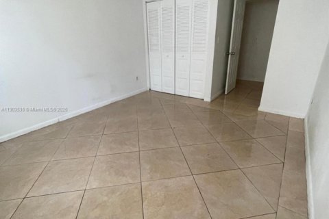 Снять в аренду кондоминиум в Майами, Флорида 2 спальни, 109.16м2, № 1954428 - фото 10
