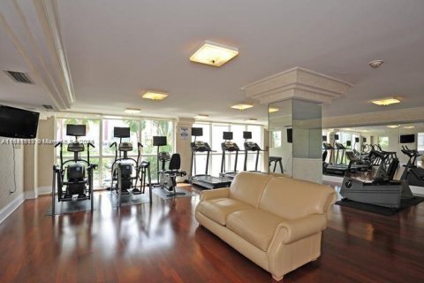 Condominio en venta en Sunny Isles Beach, Florida, 2 dormitorios, 160.72 m2 № 1940738 - foto 24