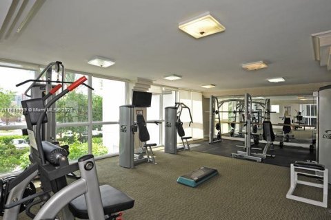 Condominio en venta en Sunny Isles Beach, Florida, 2 dormitorios, 160.72 m2 № 1940738 - foto 23