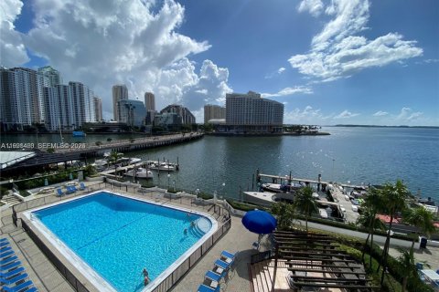 Condo in Miami, Florida, 2 bedrooms  № 2057603 - photo 26