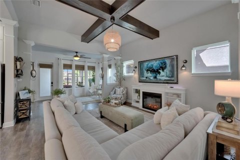 House in Fish Hawk, Florida 4 bedrooms, 283.63 sq.m. № 1841615 - photo 30