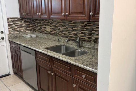 Copropriété à louer à Boca Raton, Floride: 3 chambres, 105.91 m2 № 2016057 - photo 4