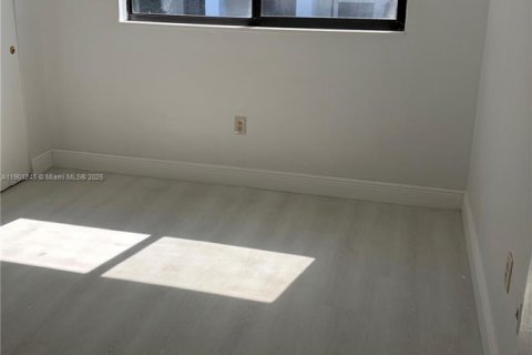 Copropriété à louer à Boca Raton, Floride: 3 chambres, 105.91 m2 № 2016057 - photo 11