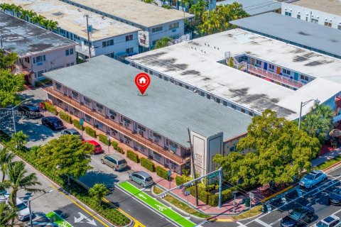 Propiedad comercial en venta en Miami Beach, Florida № 1985553 - foto 17