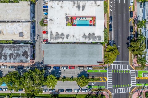 Propiedad comercial en venta en Miami Beach, Florida № 1985553 - foto 2