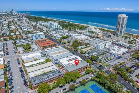 Propiedad comercial en venta en Miami Beach, Florida № 1985553 - foto 5